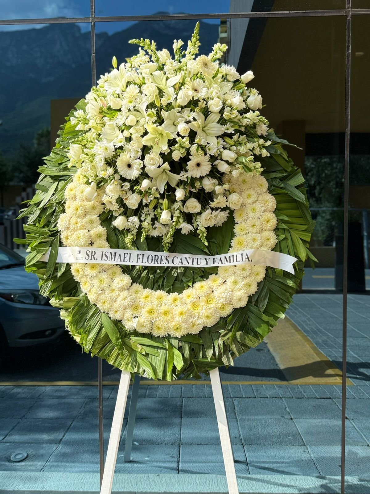 Corona Ofrenda en Blanco